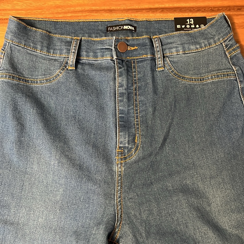 High Rise Flare Bottom Jeans - Picture 5 of 7